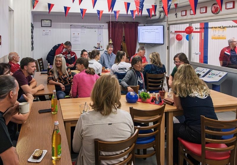 Geselligkeit an der RT Kegelbahn